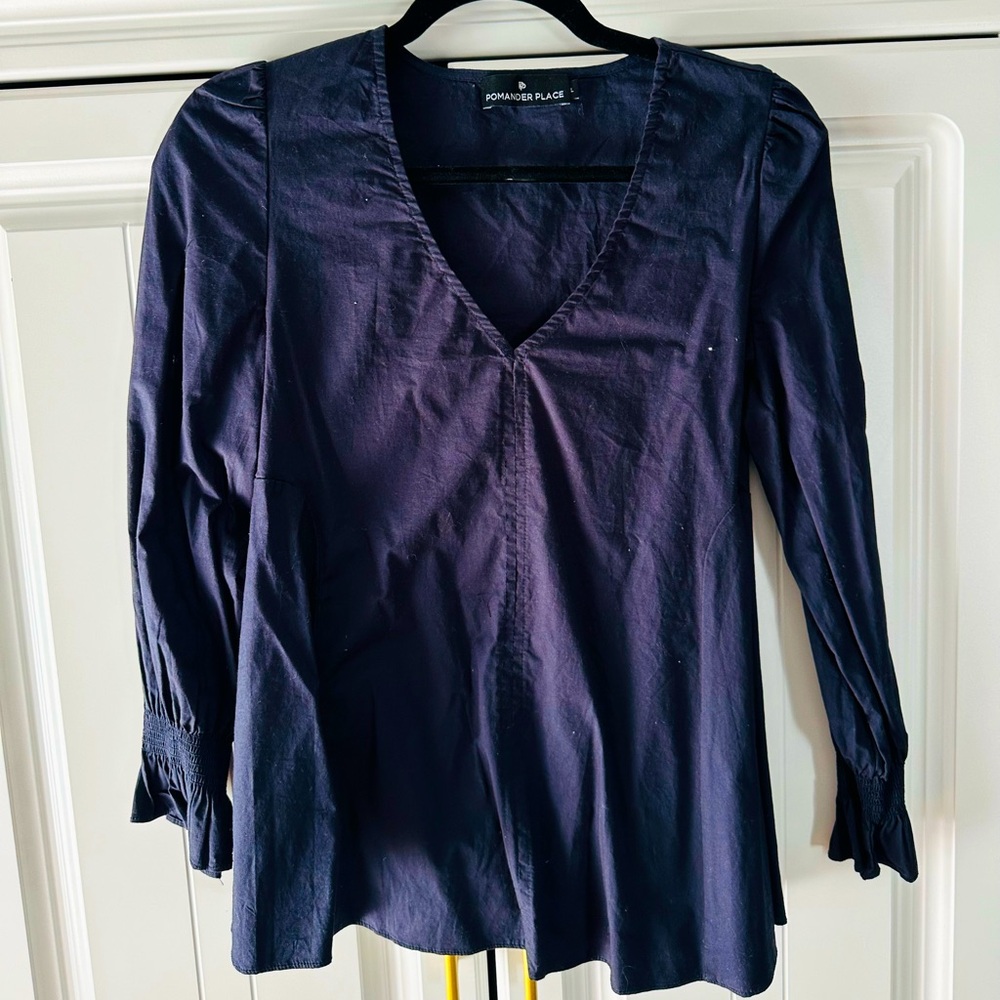Tuckernuck navy easton top